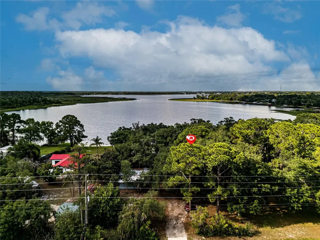 1502 Lake Josephine Drive Sebring FL 33875