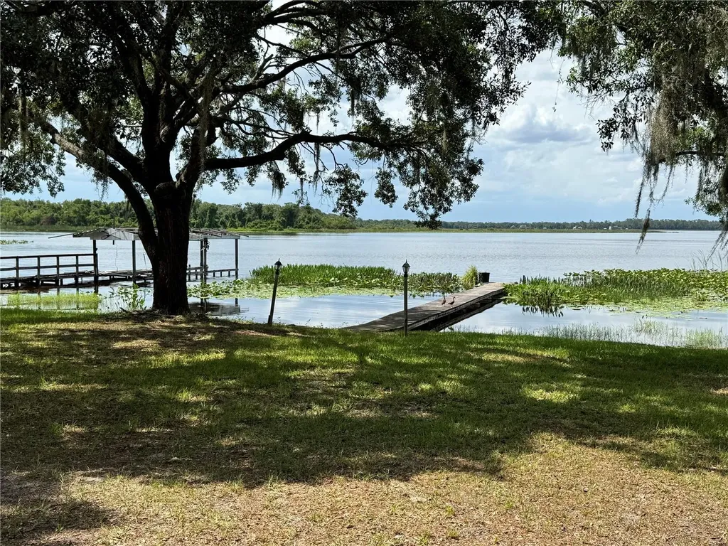 1502 Lake Josephine Drive Sebring FL 33875