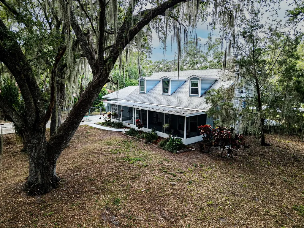 1502 Lake Josephine Drive Sebring FL 33875