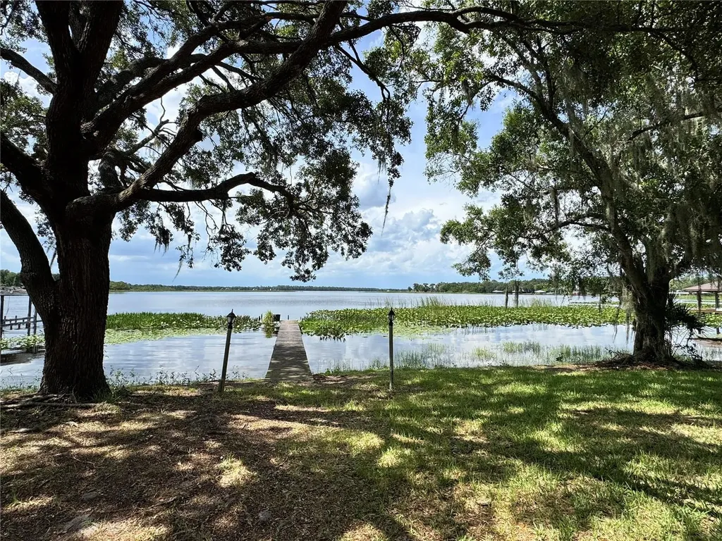 1502 Lake Josephine Drive Sebring FL 33875
