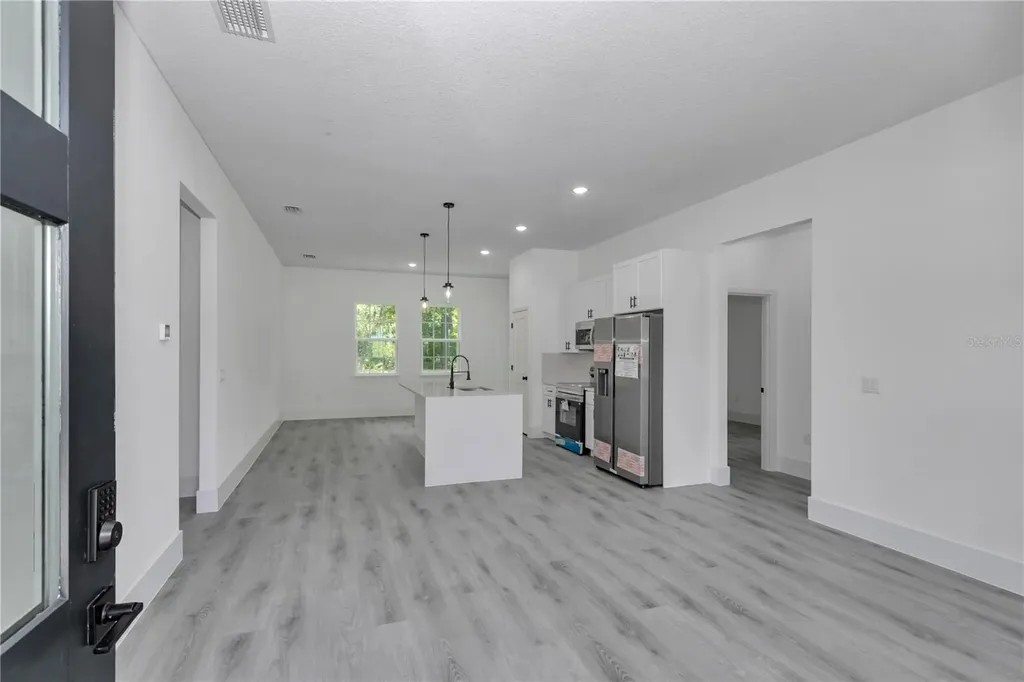 225 E Caldwell Drive Dunnellon FL 34434