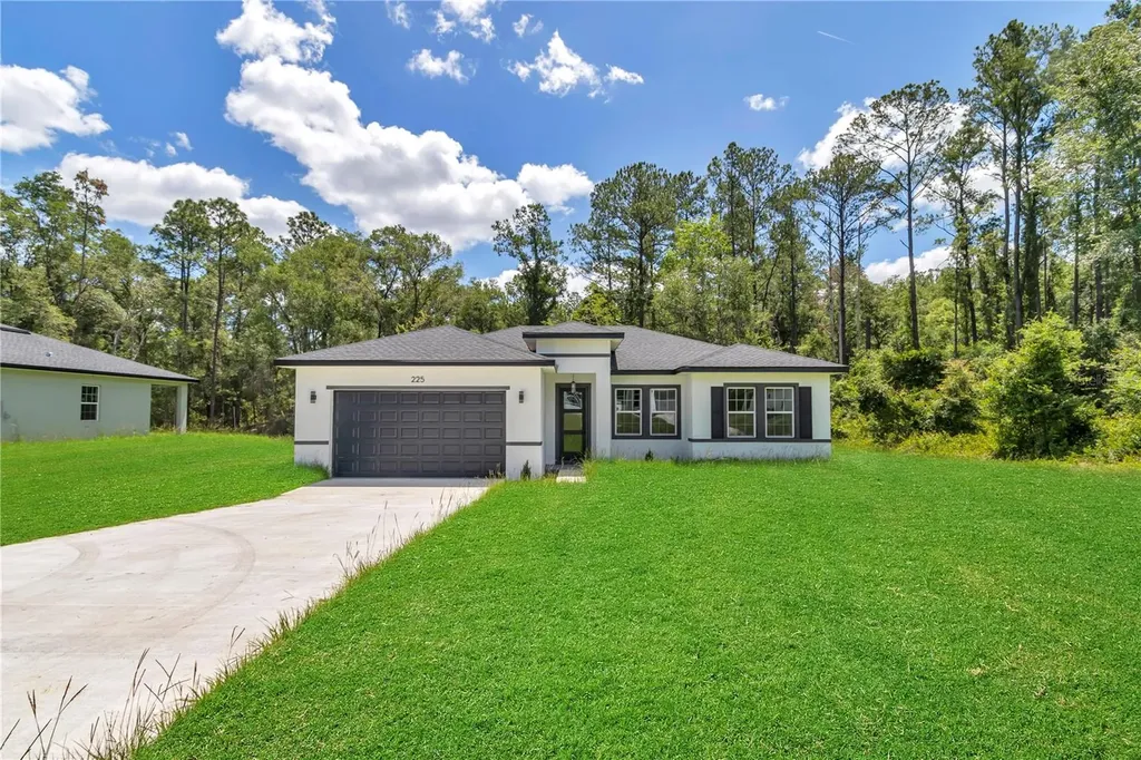 225 E Caldwell Drive Dunnellon FL 34434