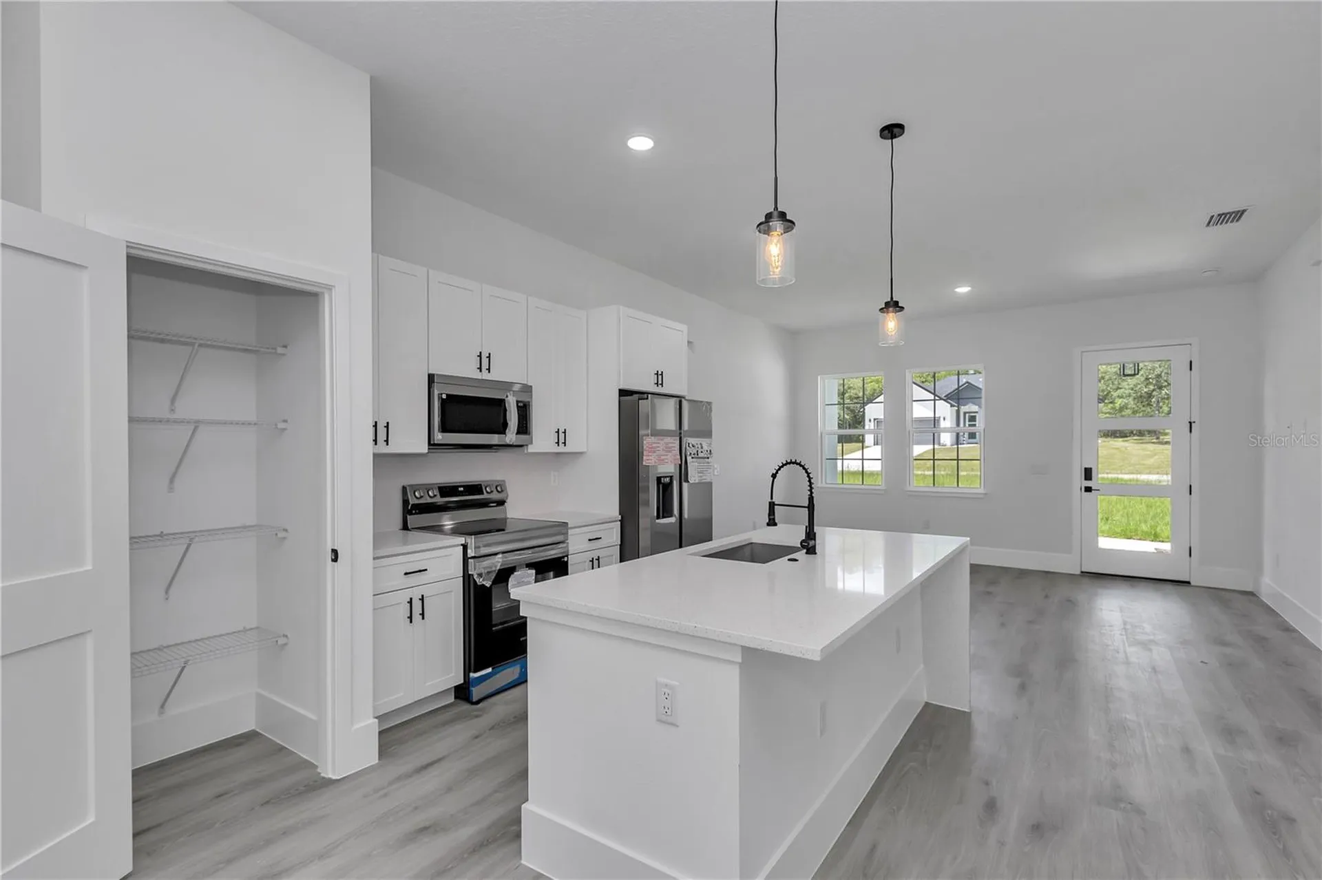 225 E Caldwell Drive Dunnellon FL 34434