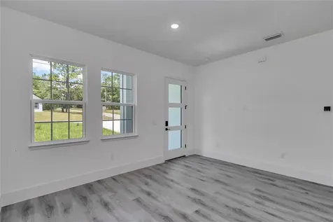 225 E Caldwell Drive Dunnellon FL 34434