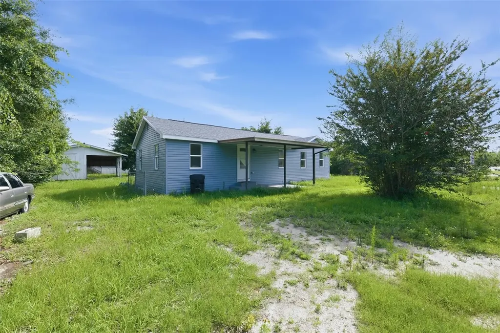 5205 E 11th Street Panama City FL 32404