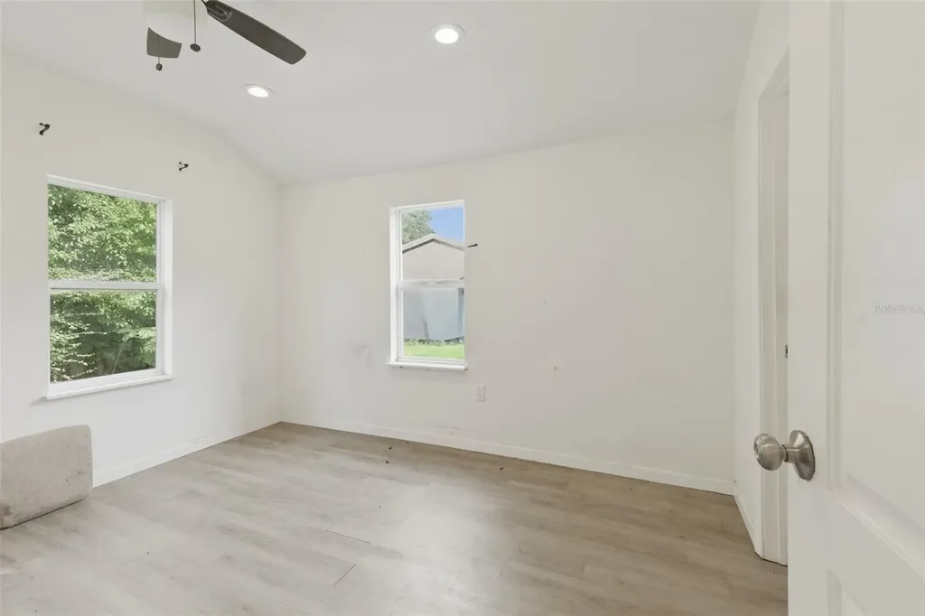 5205 E 11th Street Panama City FL 32404