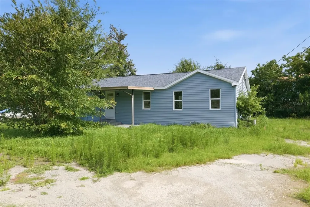 5205 E 11th Street Panama City FL 32404