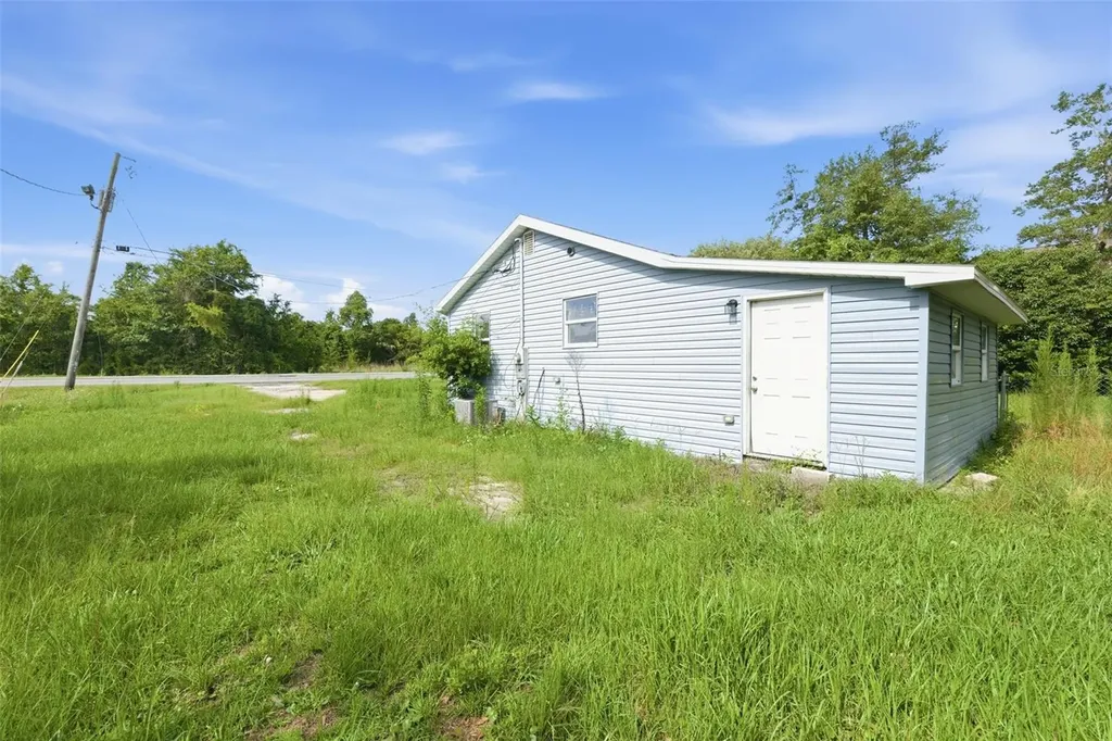 5205 E 11th Street Panama City FL 32404