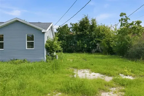 5205 E 11th Street Panama City FL 32404