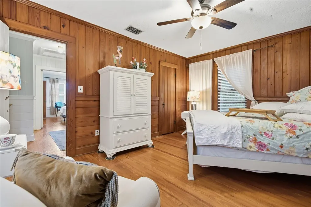 411 W 48th Street Bradenton FL 34209