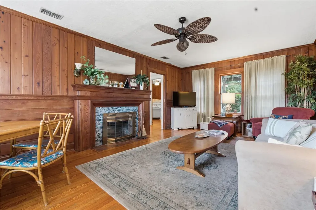411 W 48th Street Bradenton FL 34209