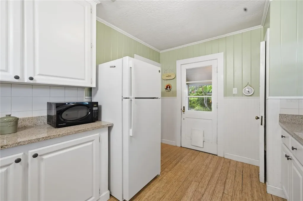 411 W 48th Street Bradenton FL 34209