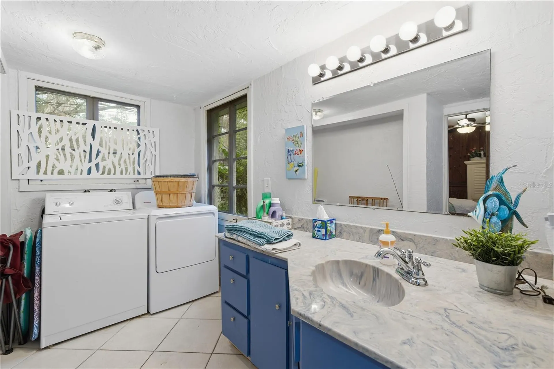 411 W 48th Street Bradenton FL 34209