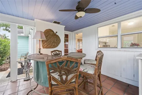 411 W 48th Street Bradenton FL 34209