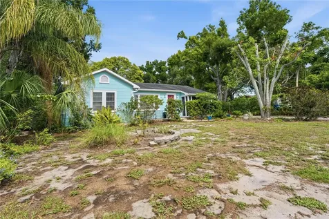 411 W 48th Street Bradenton FL 34209
