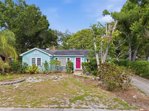411 W 48th Street Bradenton FL 34209