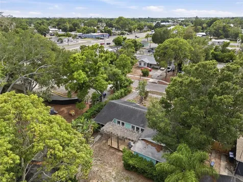 411 W 48th Street Bradenton FL 34209
