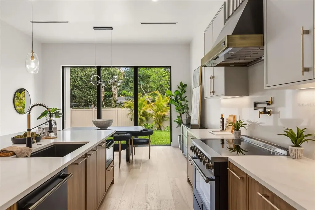 525 S Lakemont Avenue Winter Park FL 32792