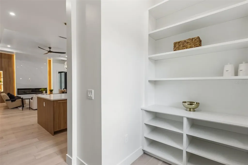 525 S Lakemont Avenue Winter Park FL 32792