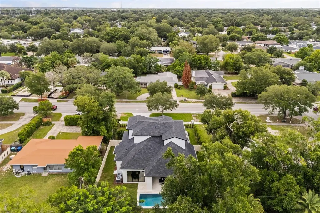 525 S Lakemont Avenue Winter Park FL 32792