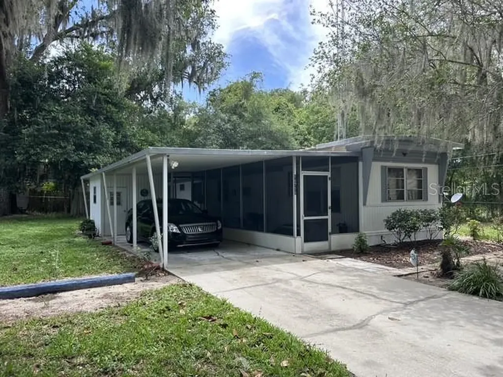 16716 SE 101st Court Road Summerfield FL 34491