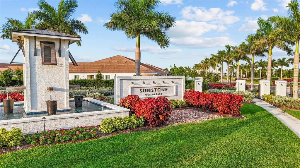 12458 Somatic Court Venice FL 34293