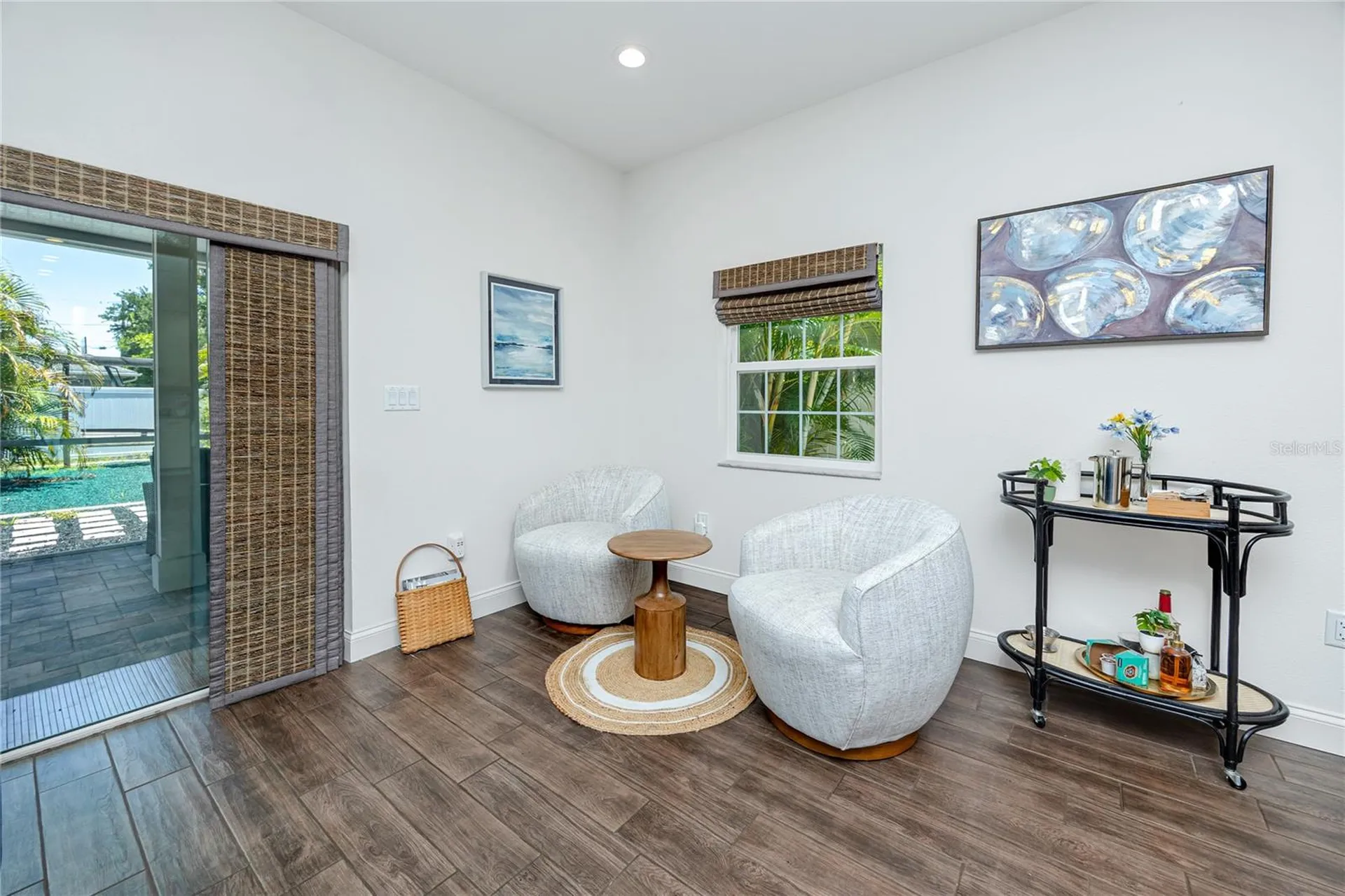 902 8th Avenue NW Largo FL 33770