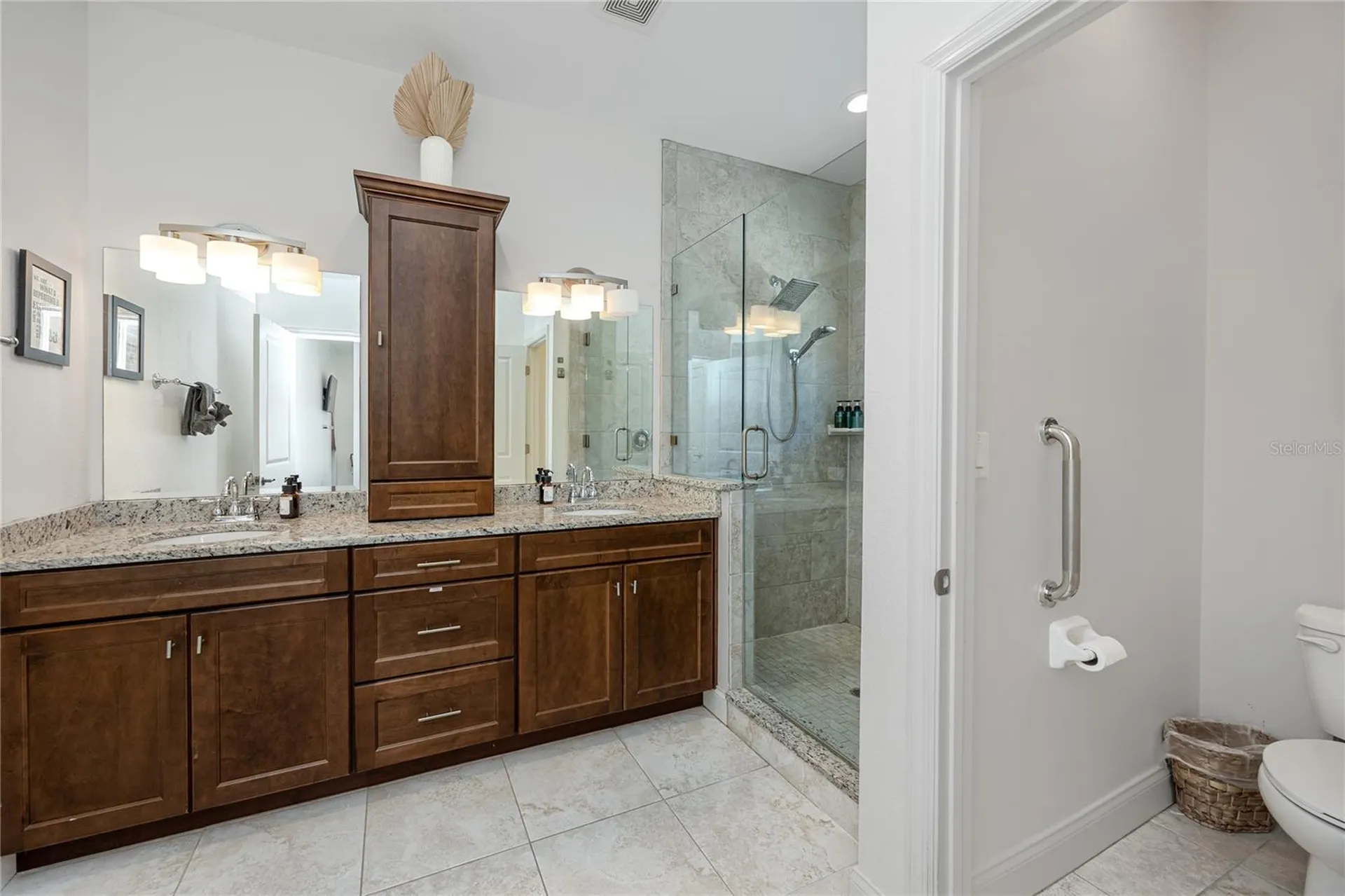 902 8th Avenue NW Largo FL 33770