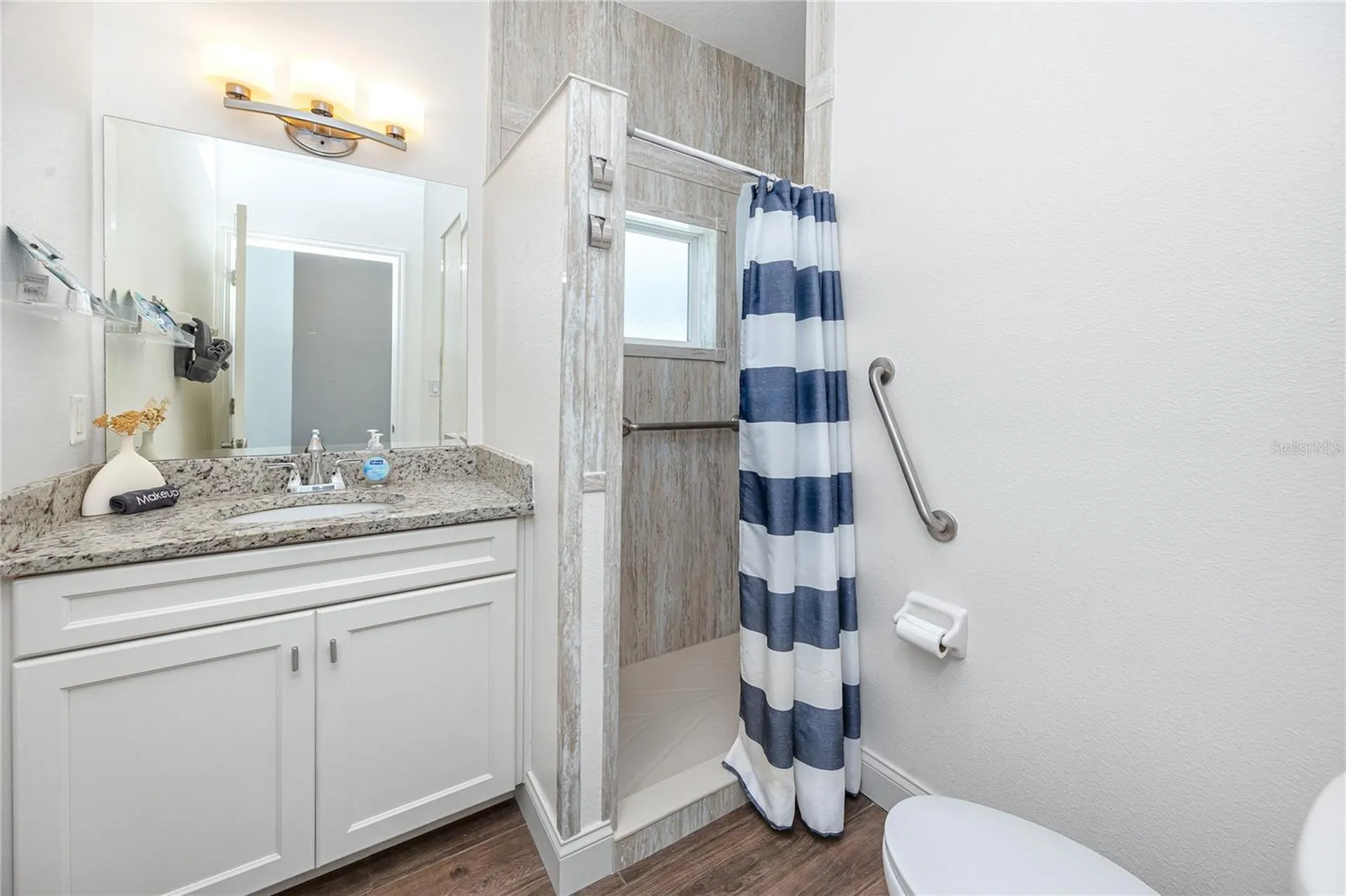 902 8th Avenue NW Largo FL 33770