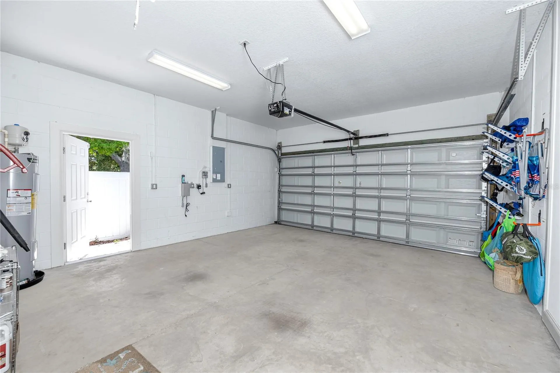 902 8th Avenue NW Largo FL 33770