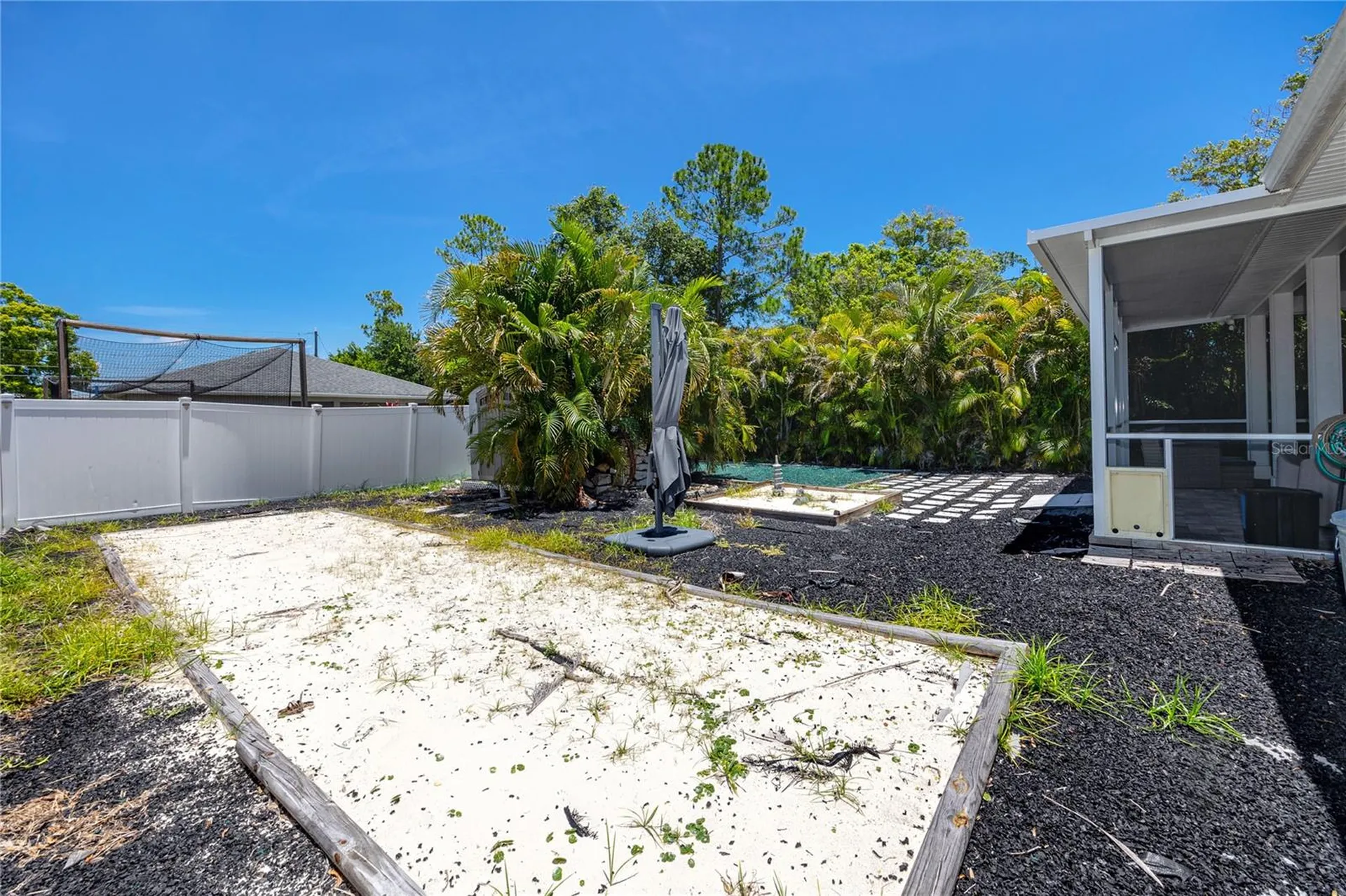 902 8th Avenue NW Largo FL 33770