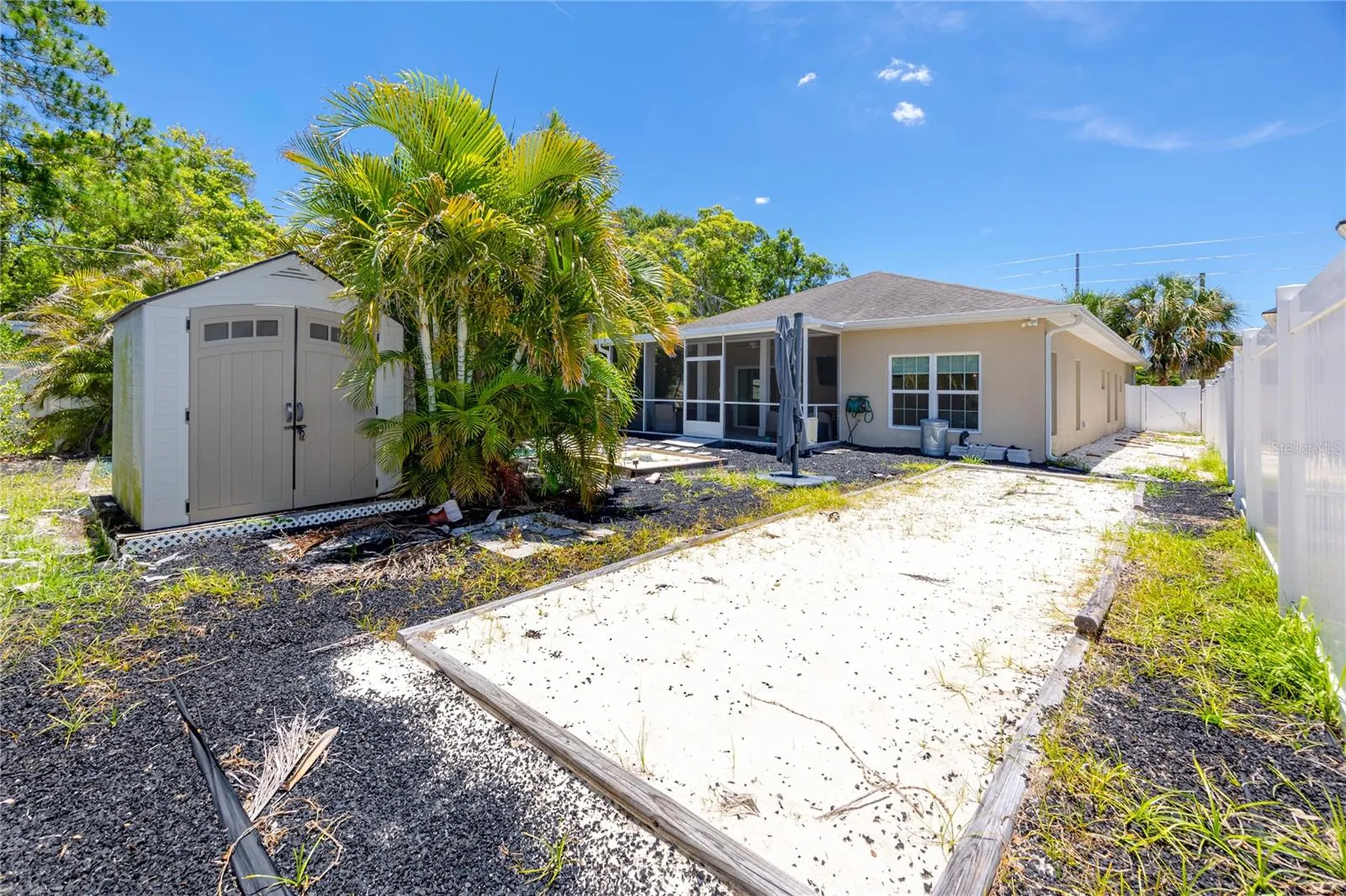 902 8th Avenue NW Largo FL 33770
