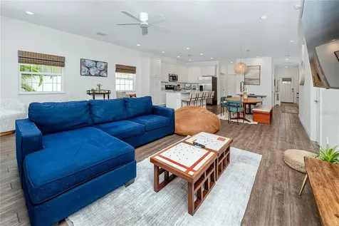 902 8th Avenue NW Largo FL 33770