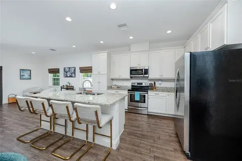 902 8th Avenue NW Largo FL 33770