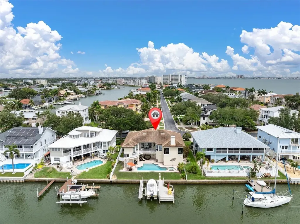 2853 Seabreeze Drive S Gulfport FL 33707