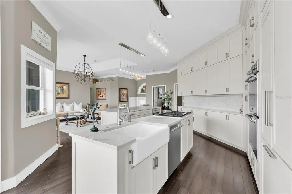 2853 Seabreeze Drive S Gulfport FL 33707