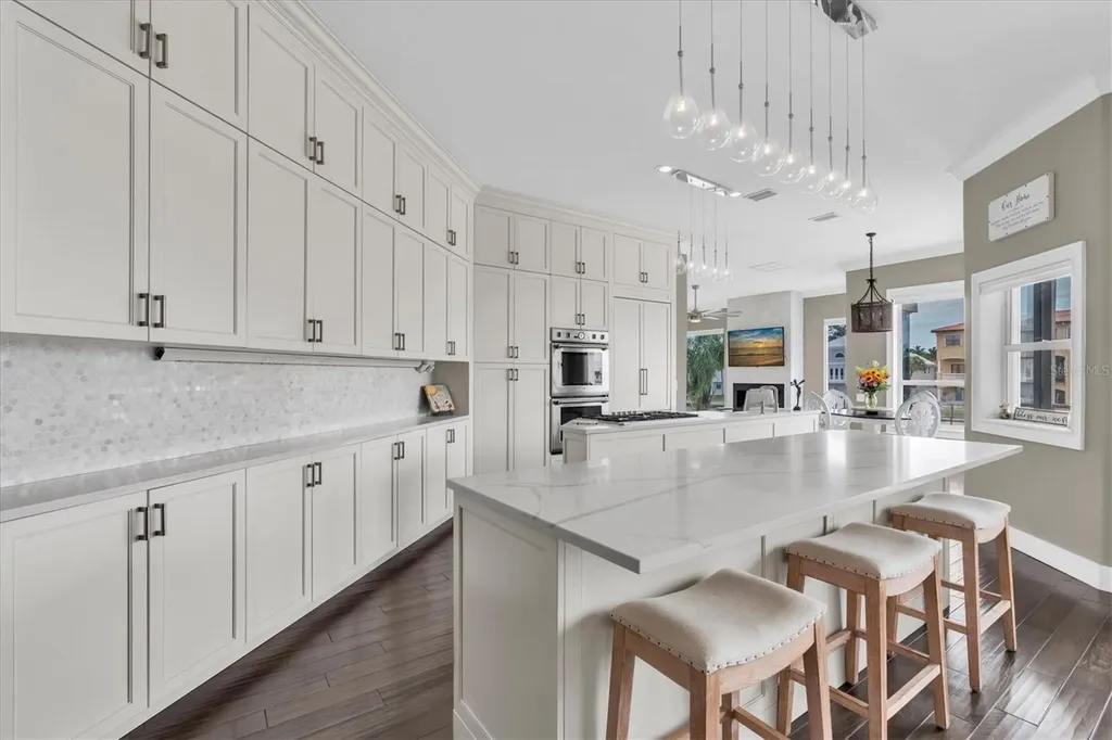 2853 Seabreeze Drive S Gulfport FL 33707