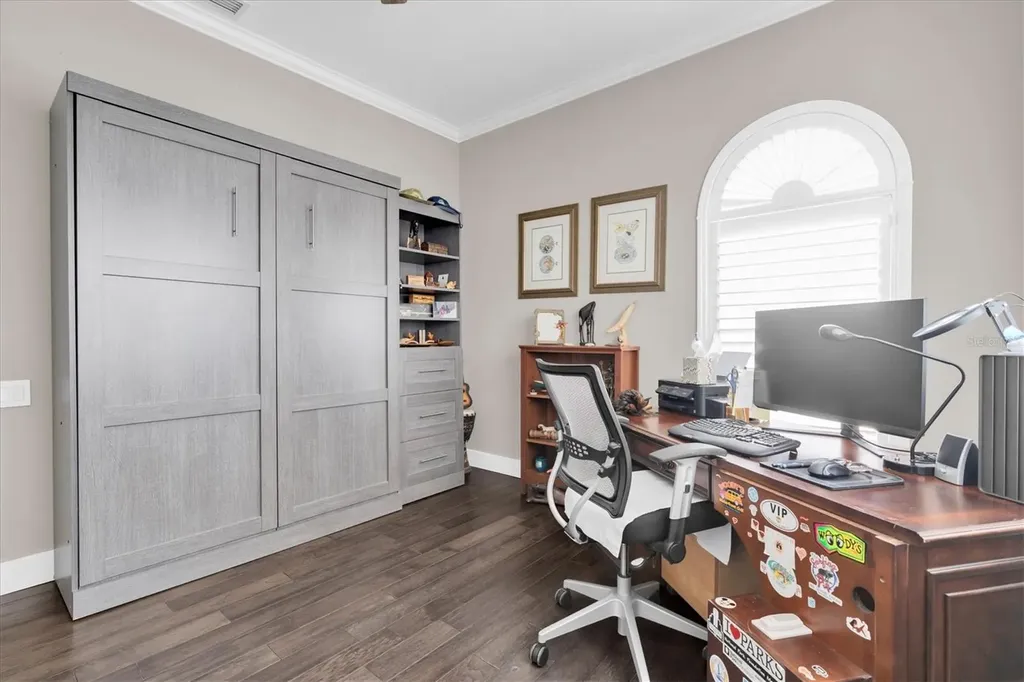 2853 Seabreeze Drive S Gulfport FL 33707