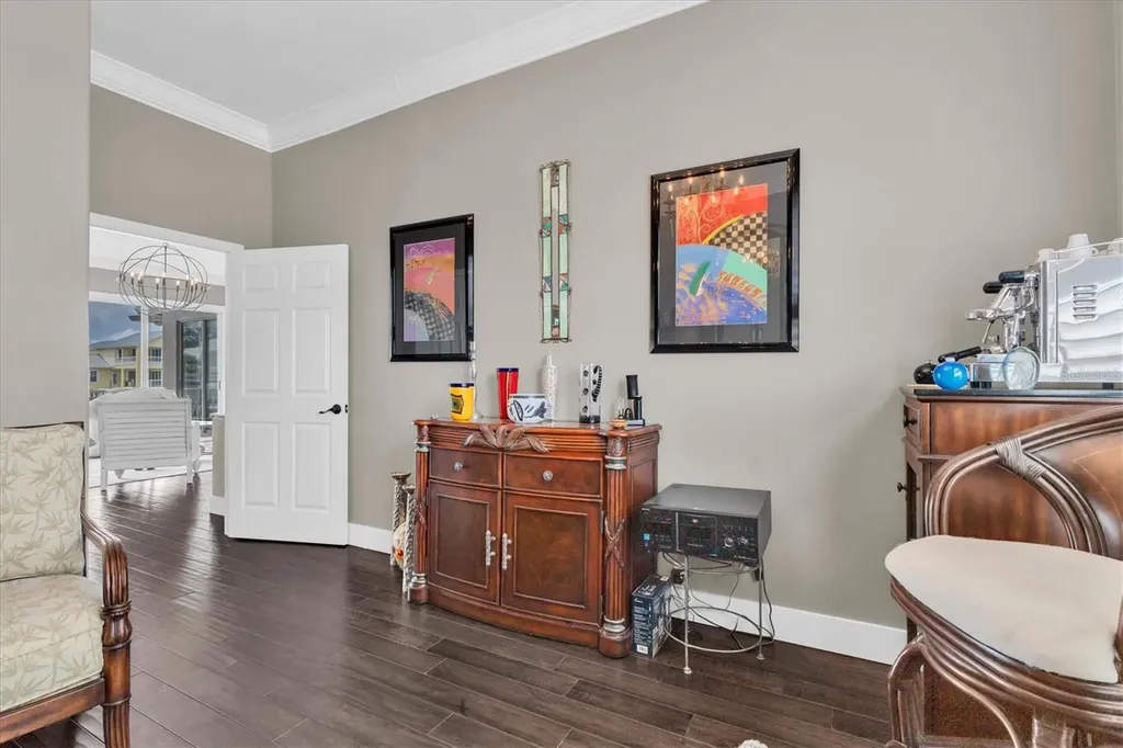 2853 Seabreeze Drive S Gulfport FL 33707