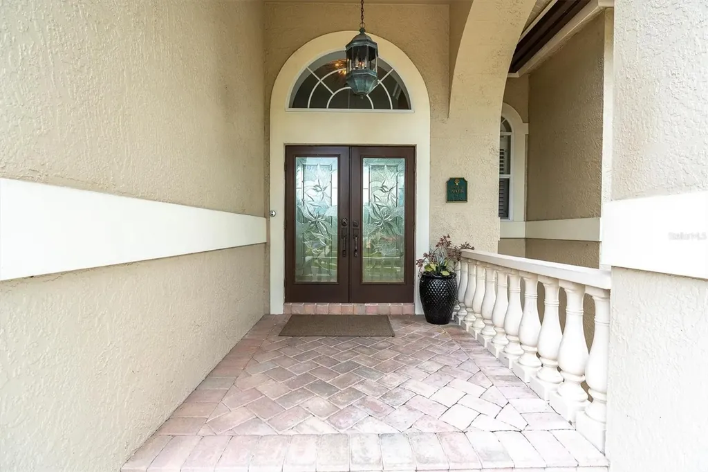 2853 Seabreeze Drive S Gulfport FL 33707