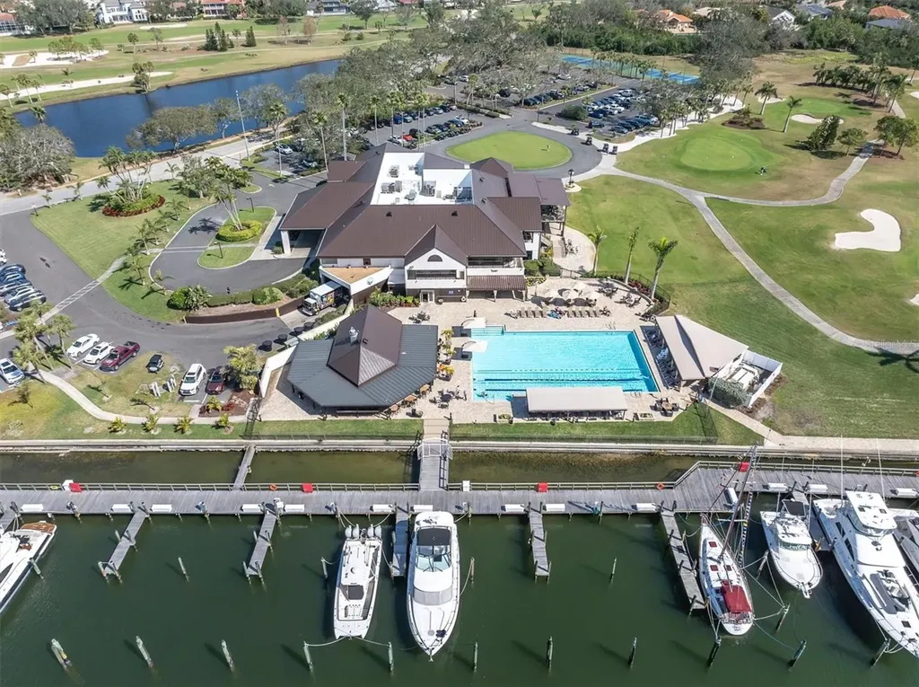 2853 Seabreeze Drive S Gulfport FL 33707