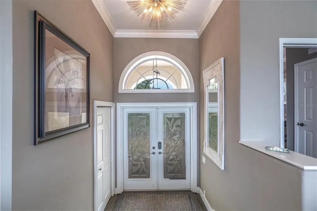 2853 Seabreeze Drive S Gulfport FL 33707