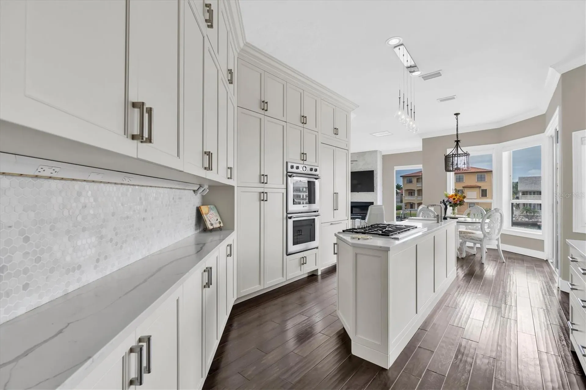 2853 Seabreeze Drive S Gulfport FL 33707
