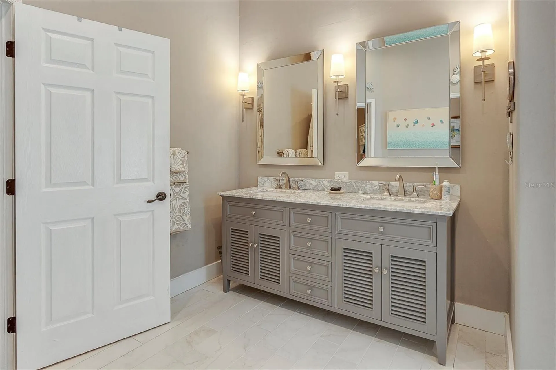2853 Seabreeze Drive S Gulfport FL 33707