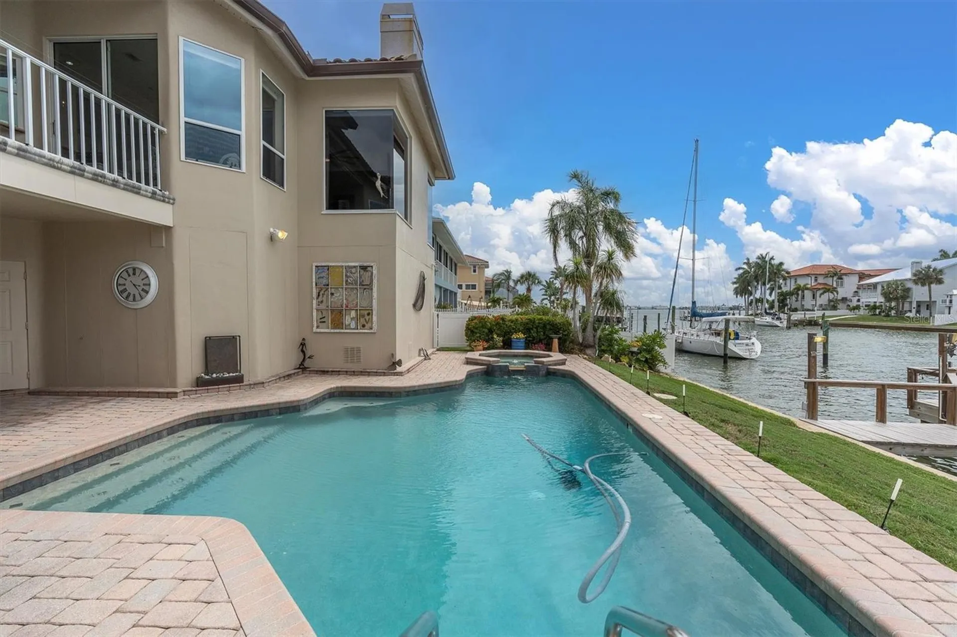 2853 Seabreeze Drive S Gulfport FL 33707