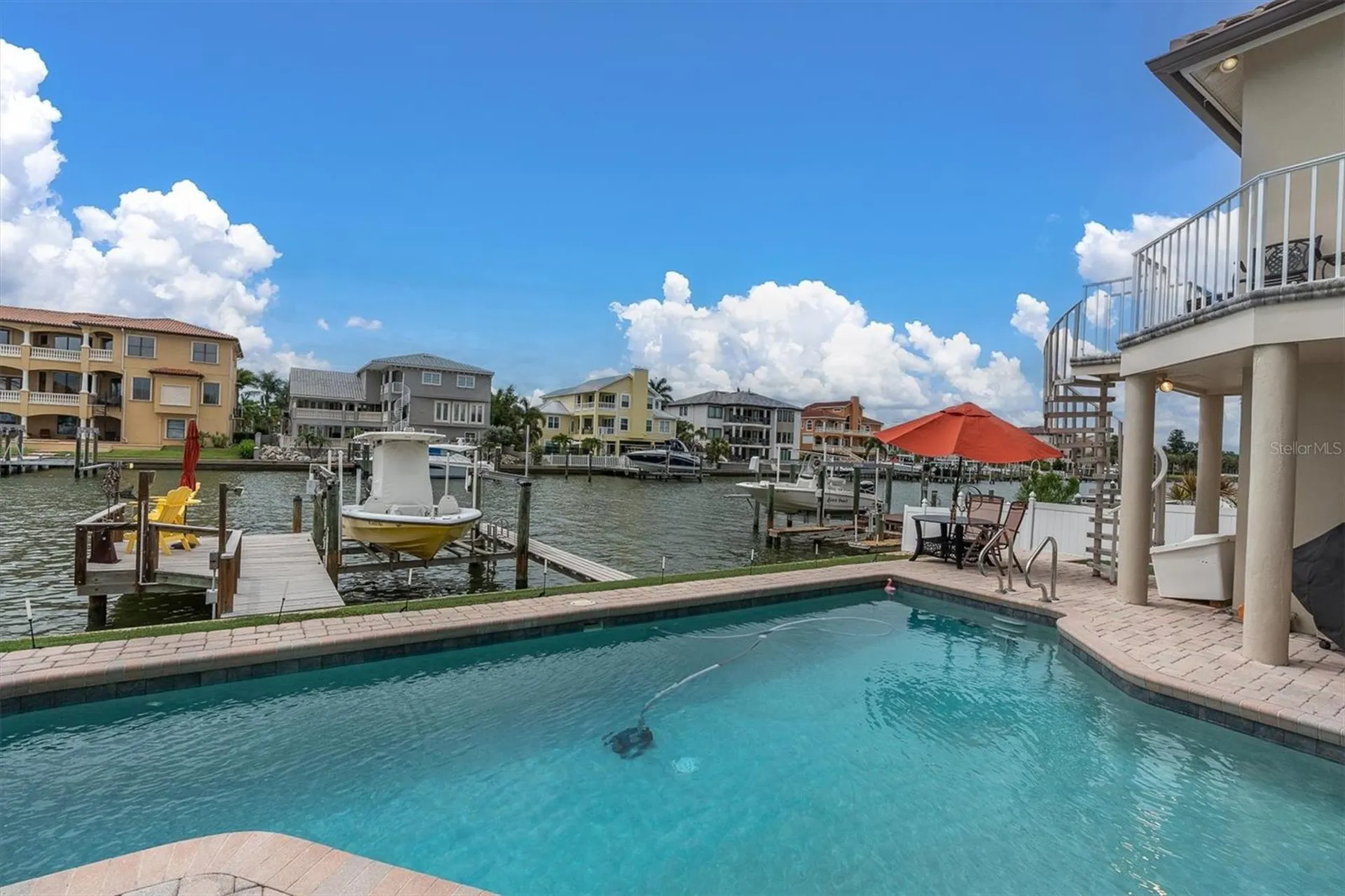 2853 Seabreeze Drive S Gulfport FL 33707