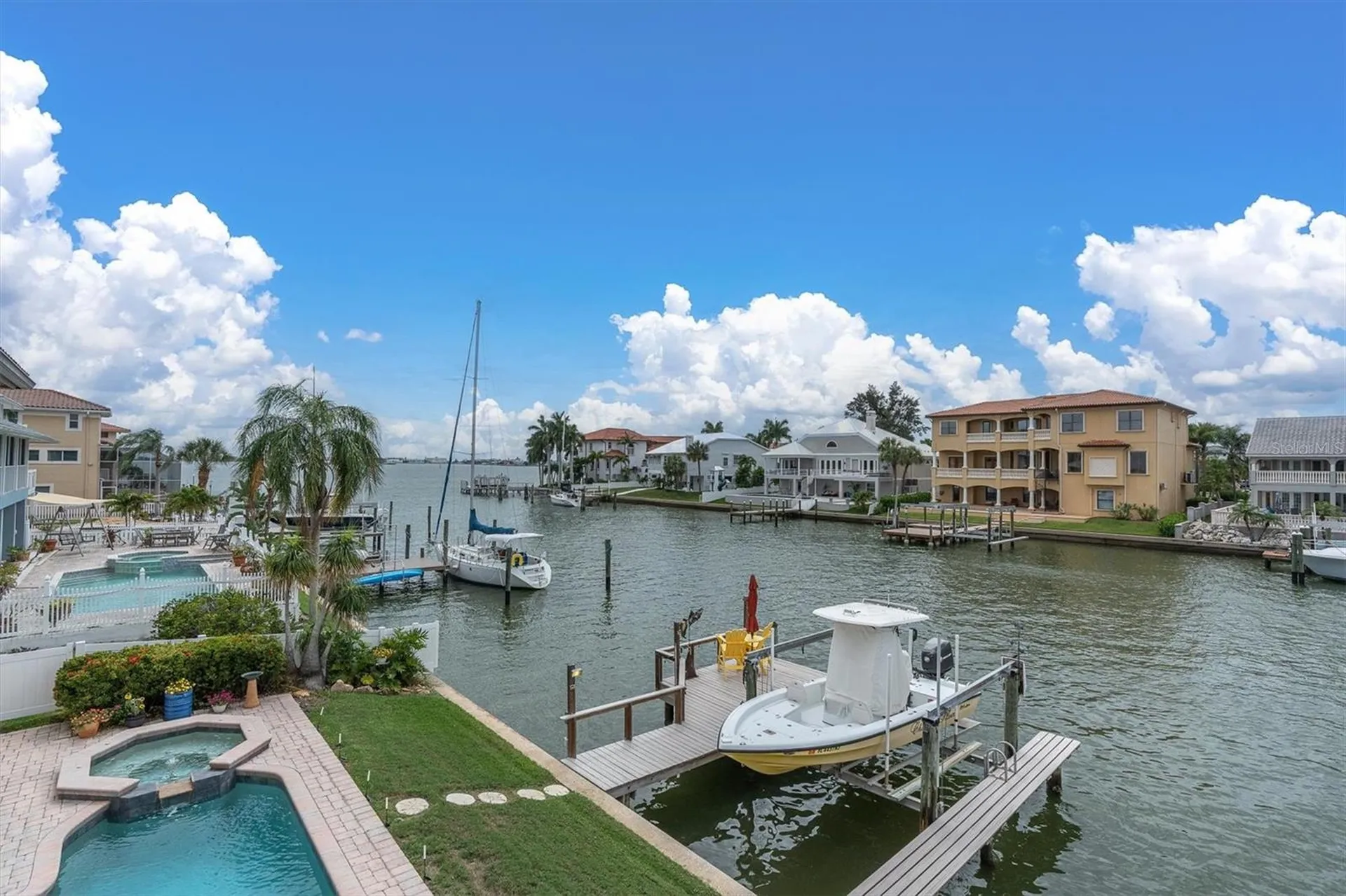 2853 Seabreeze Drive S Gulfport FL 33707