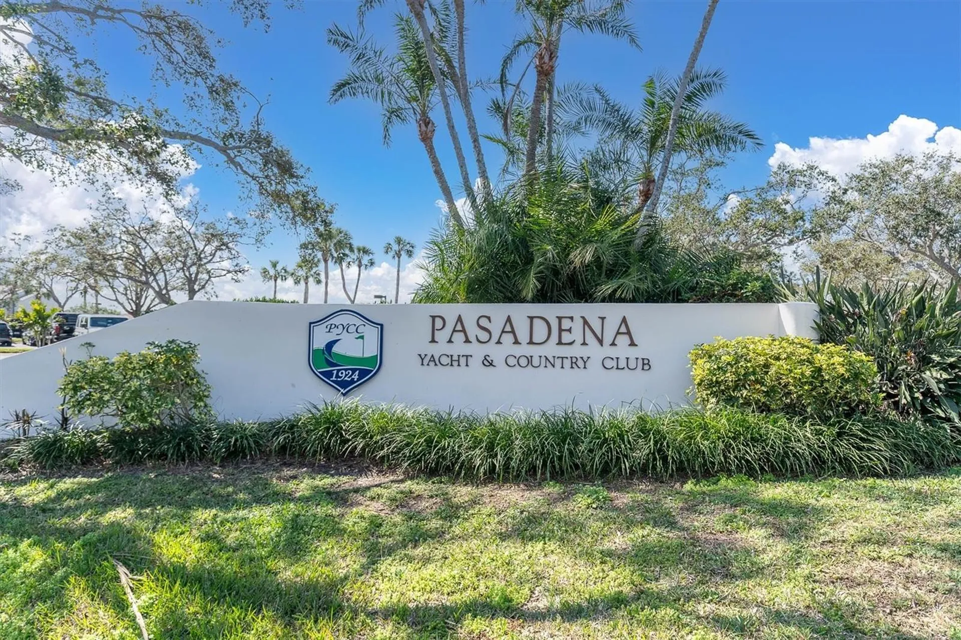2853 Seabreeze Drive S Gulfport FL 33707