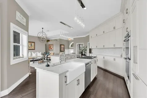 2853 Seabreeze Drive S Gulfport FL 33707