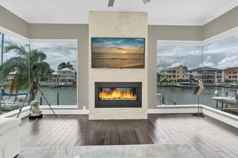 2853 Seabreeze Drive S Gulfport FL 33707